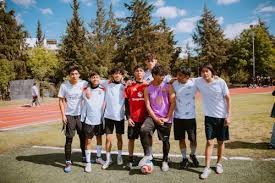 常在河边走哪有不湿鞋，恰尔汗奥卢国米生涯首次点球被扑